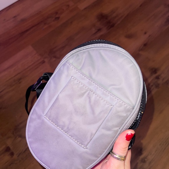 Lululemon Side Bag - Picture 6 of 6